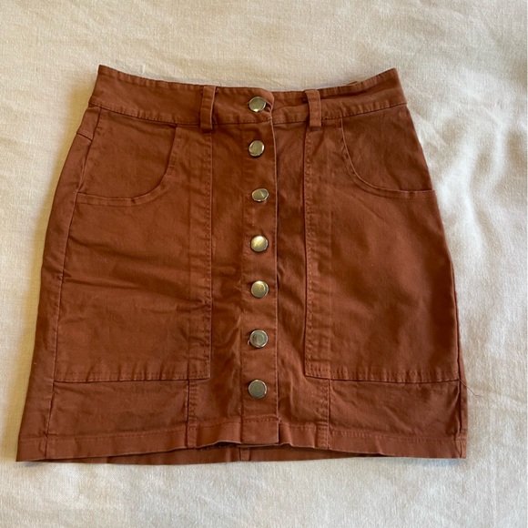 Gently worn Nasty Gal button up brown skirt - Picture 1 of 4